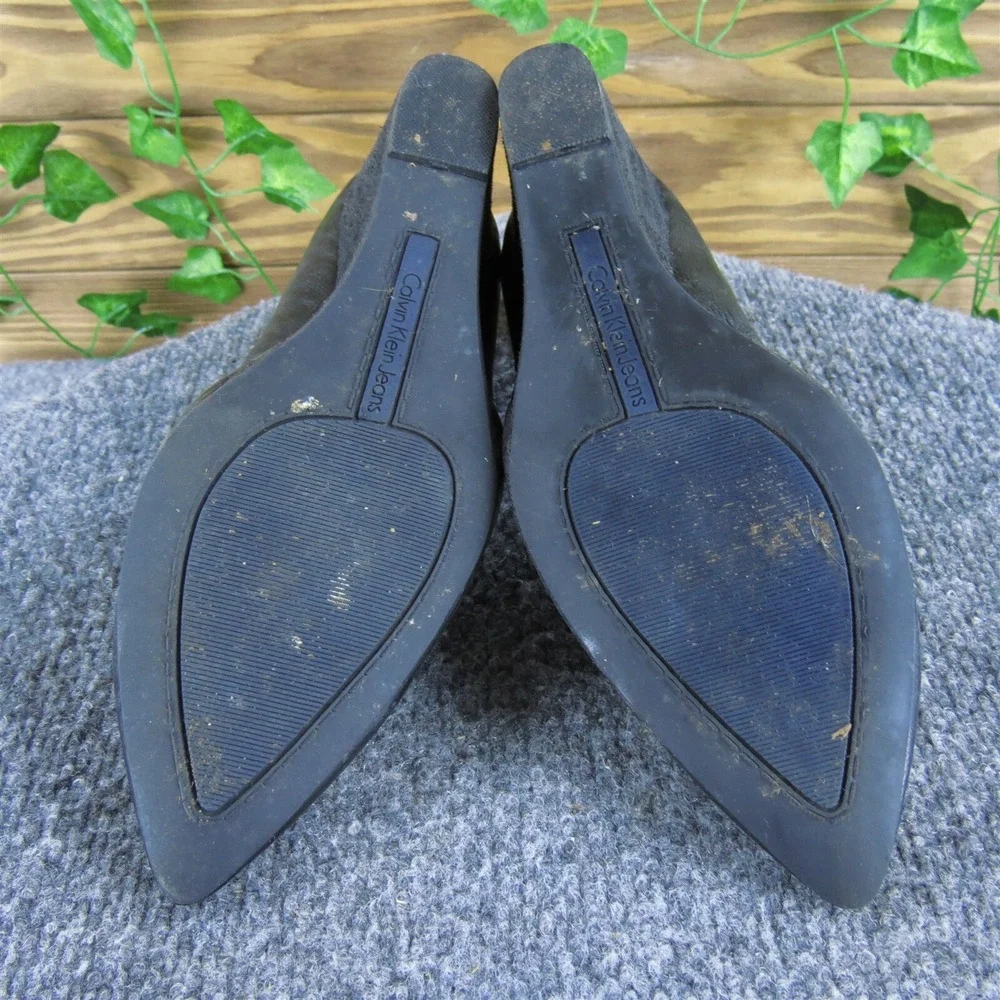 Calvin Klein Jeans‎ Women's Barbie Pump Black Leather Pump 8.5 Gently Used 2025